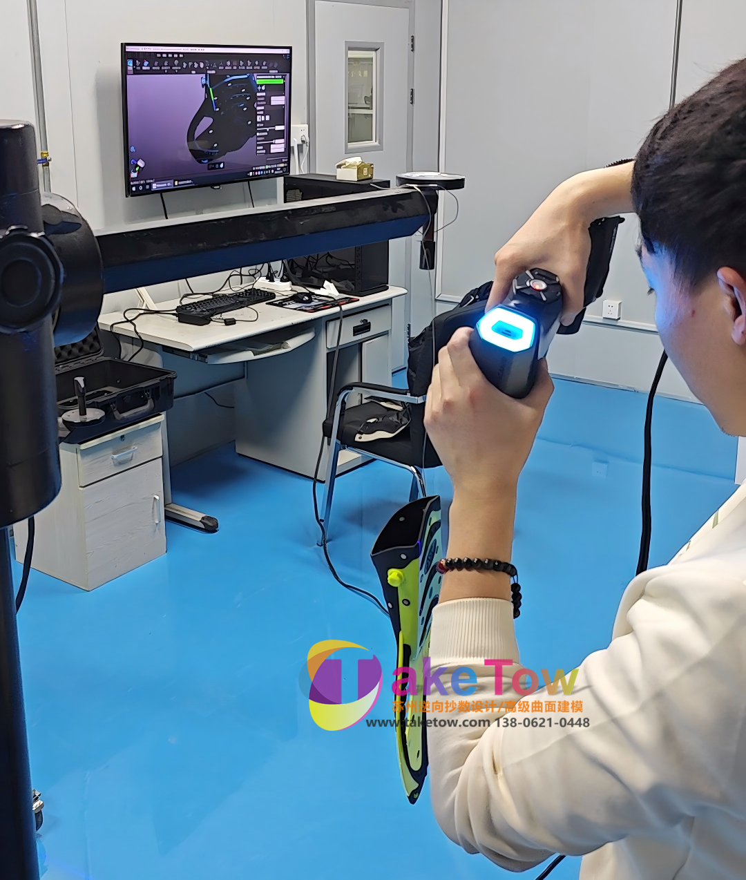 潜水脚蹼逆向扫描|软、大、薄的件怎么悬空扫